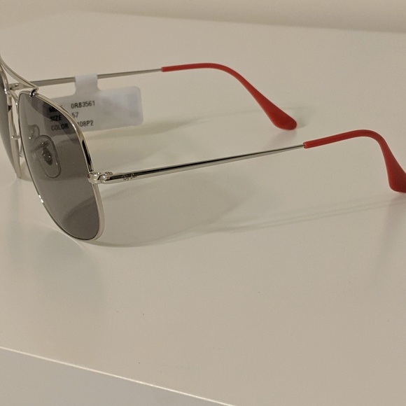 Ray-Ban sunglasses - Picture 5 of 5